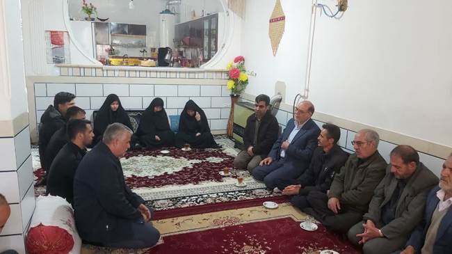 دیدار با خانواده شهید برزگر
 