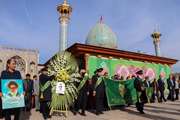  برگزاری مراسم گلباران آرامگاه شهید محراب شهید آیت‌الله سیدعبدالحسین دستغیب (ره)